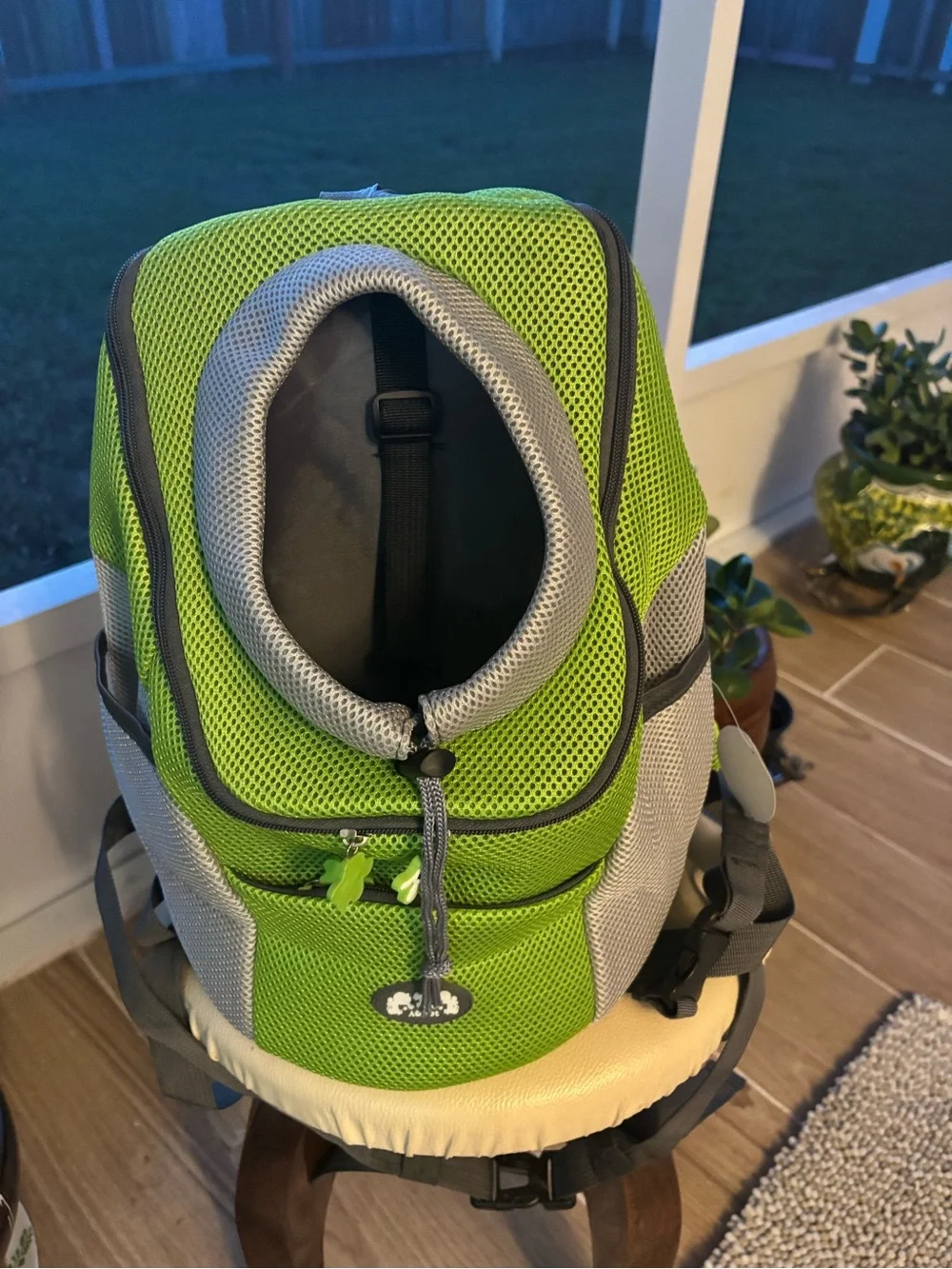 AGPet  Carrier Backpack  sz M ,for Pets